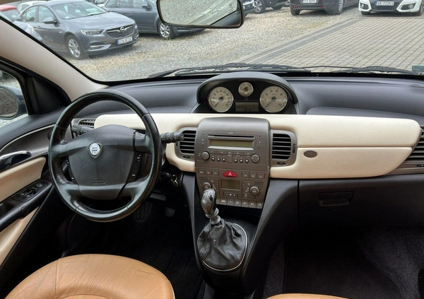 Lancia Ypsilon cena 9900 przebieg: 129000, rok produkcji 2005 z Wejherowo małe 172